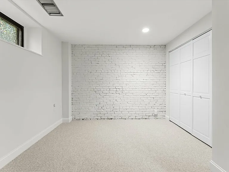 103 Gainsborough St #102 — Photo 34