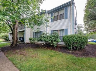90 Crabapple Ln #293, Franklin Park, NJ 08823