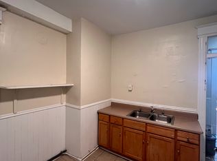 1014 3rd St SW APT 3, Roanoke, VA 24016