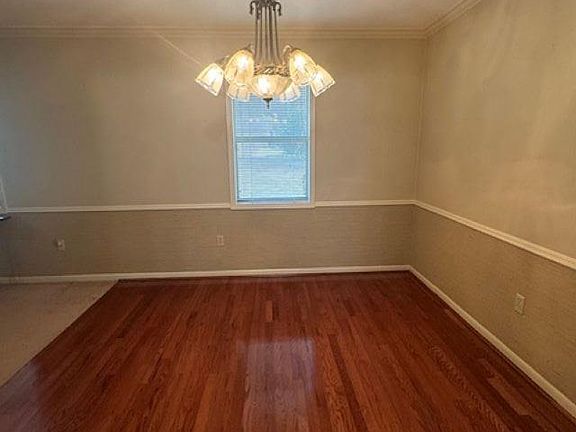 5th image of 235 Browning Dr