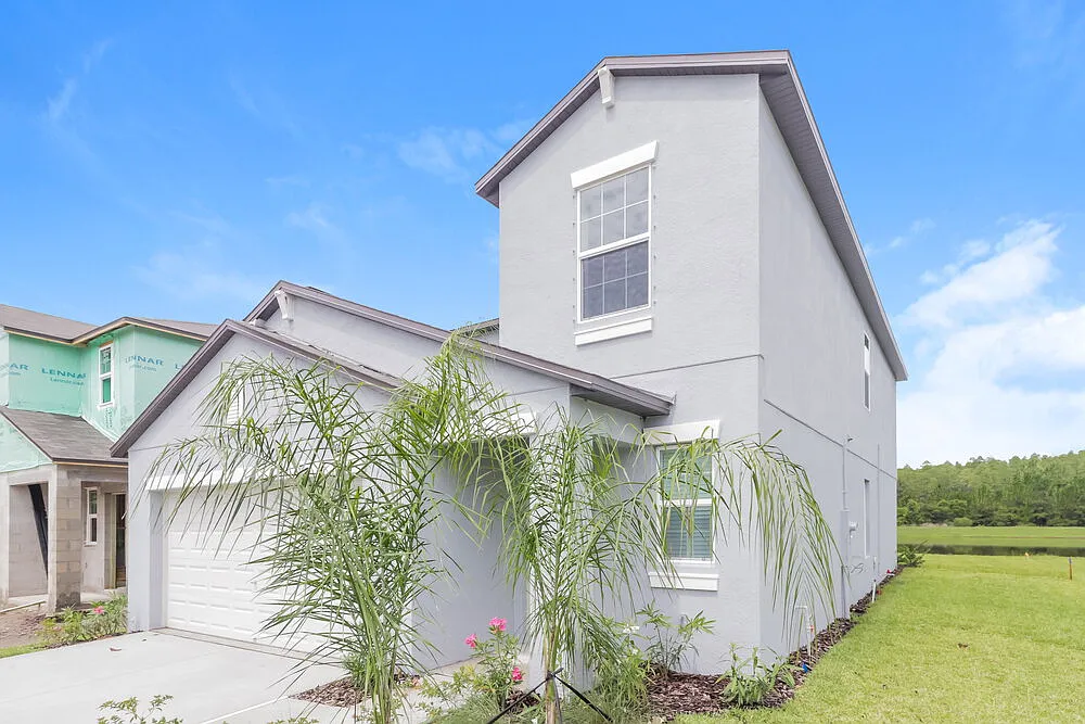 5 bed, 2.5 bath, 2382 sqft, $2,950 — Photo 4