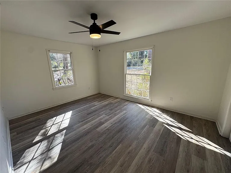 1728 Tew Dr — Photo 4