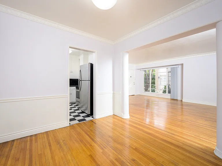 435 S Norton Ave — Photo 21
