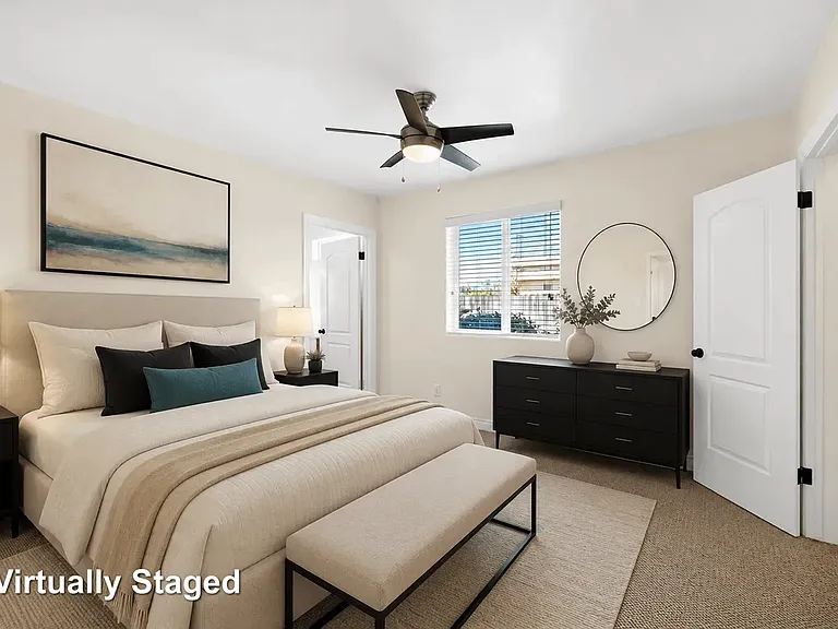 457-459 N Serrano Ave #457 — Photo 7