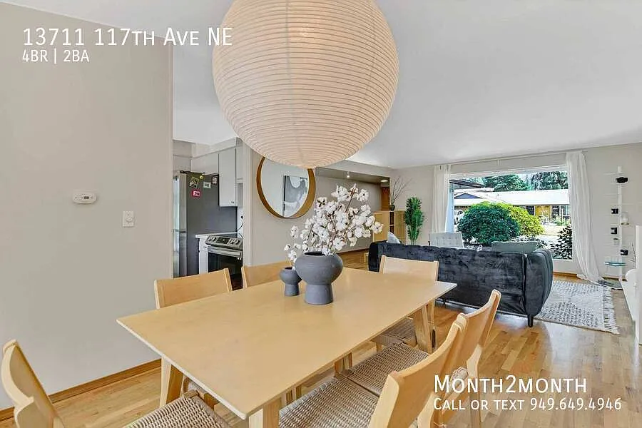 Contemporary Living on 117th Avenue — Photo 3