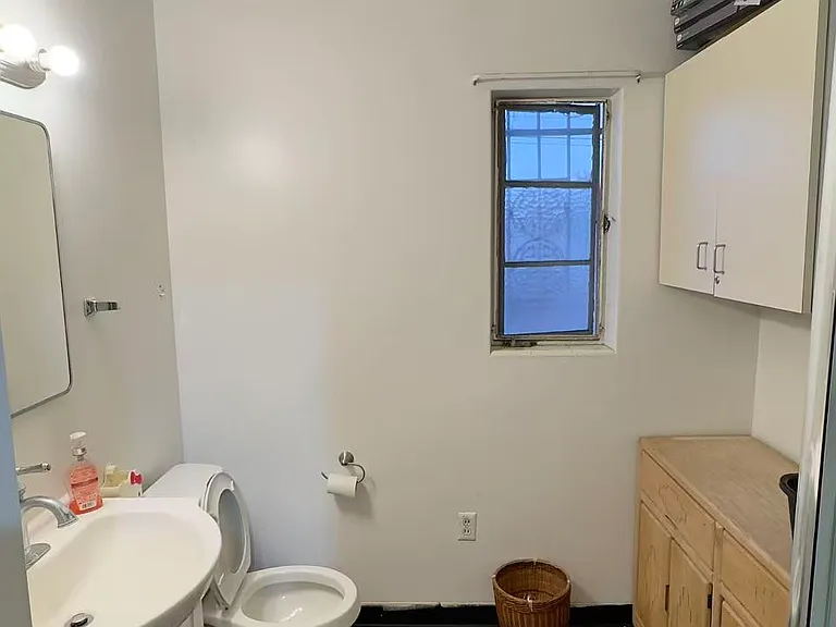 1101 E Edison St — Photo 5