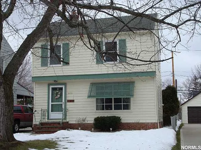 5274 E 119th St photo 1