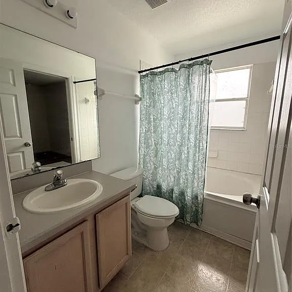 2918 Blooming Alamanda Loop — Photo 16
