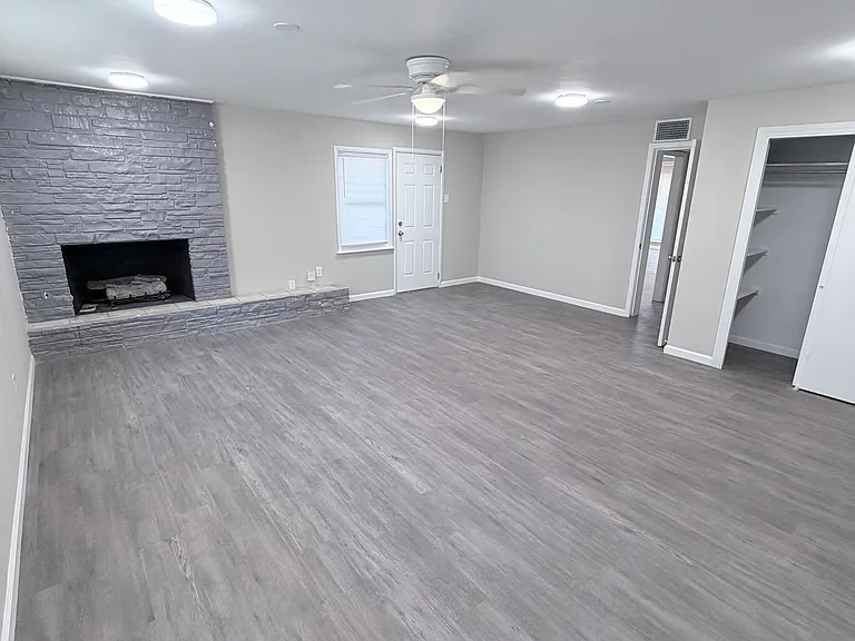 4300 Tanner Dr — Photo 5