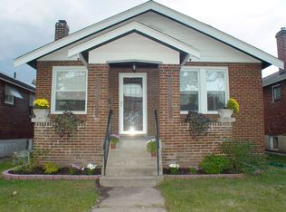 5743 Finkman St, Saint Louis, MO 63109