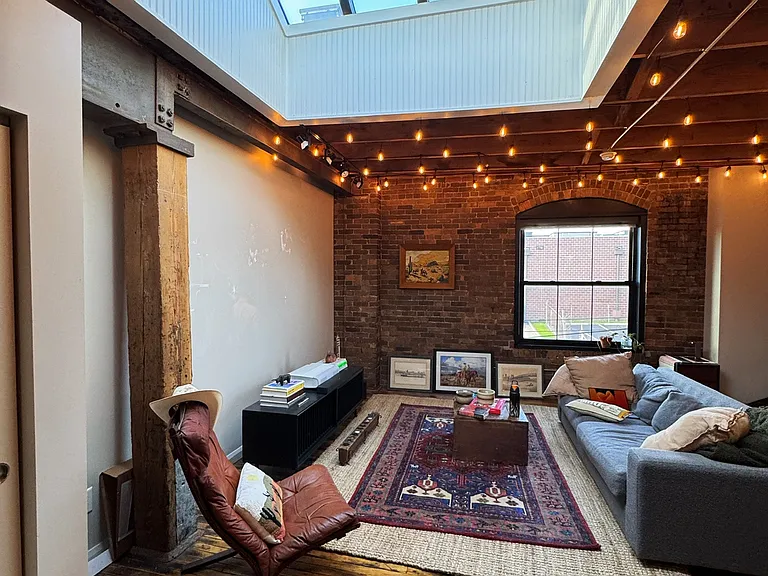 11 E 6th Ave #206 — Photo 3