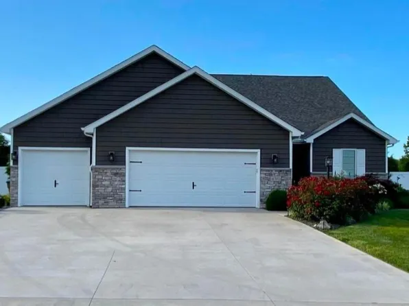 4310 Duffy Dr, Syracuse, IN 46567