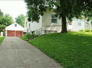 6015 University Ave, Des Moines, IA 50311