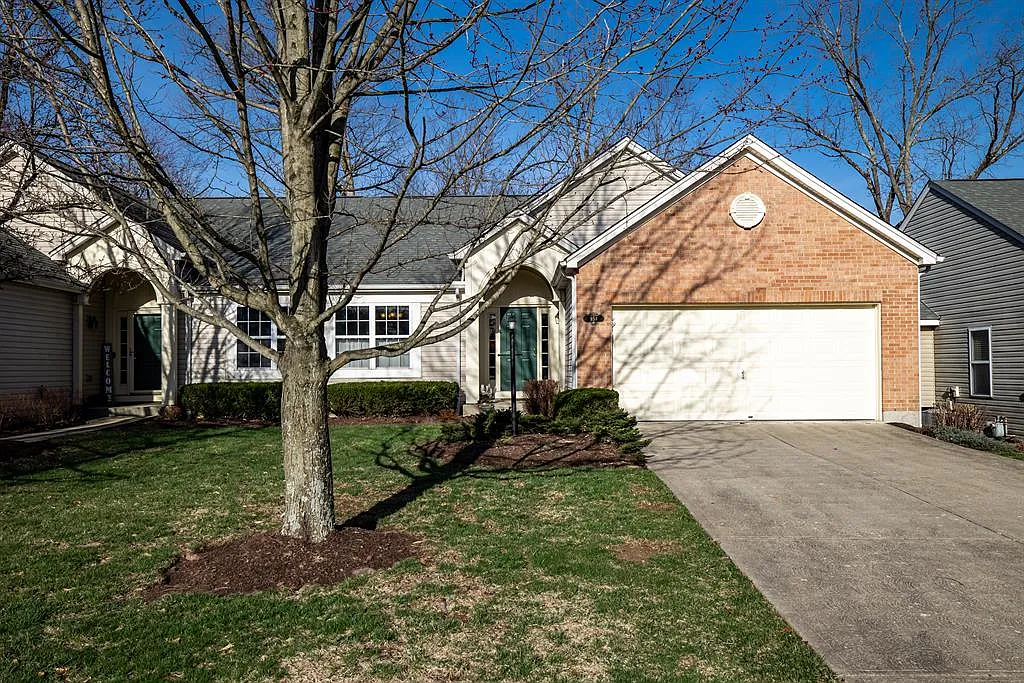 954 Raintree Ln photo 1