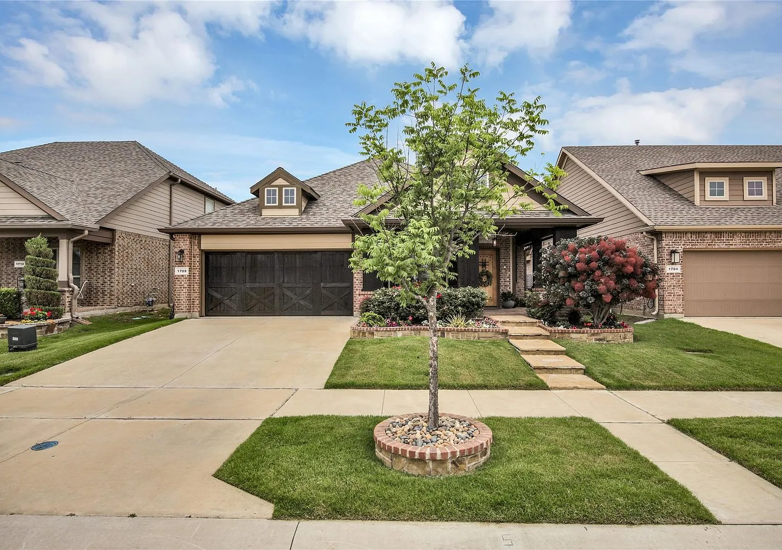 Argyle 3-bed 2-bath with Swimming Pool ! — Photo 2