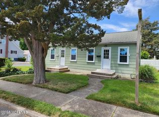 53 N Jackson Ave, Manasquan, NJ 08736