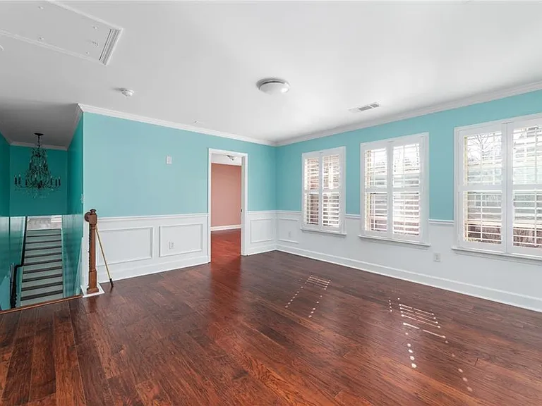 2331 Northmont Pkwy — Photo 24