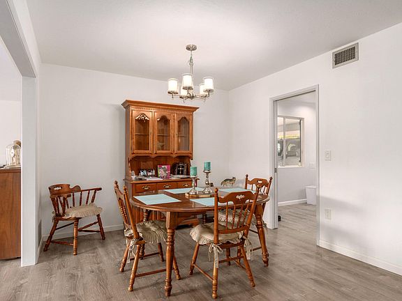 5th image of 10932 W Saratoga Cir
