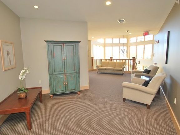 5th image of 10 Glen Brook Way Unit 210