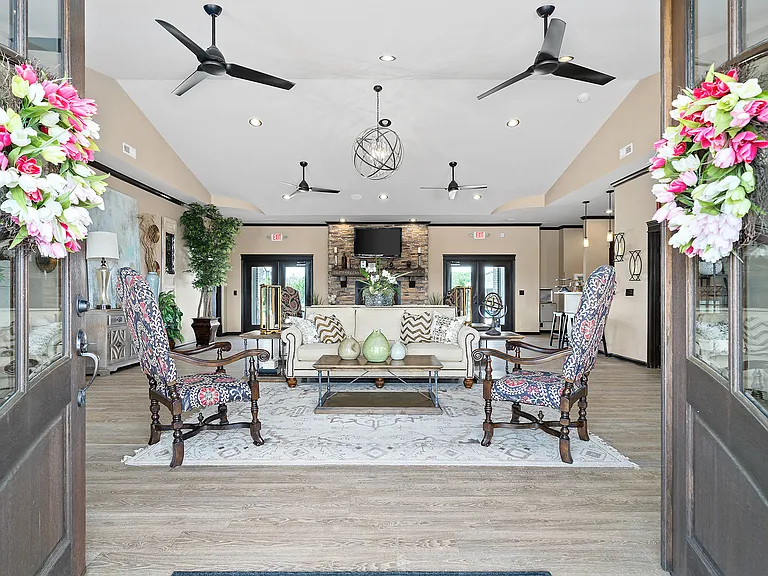 Addison at Rossview — Photo 7