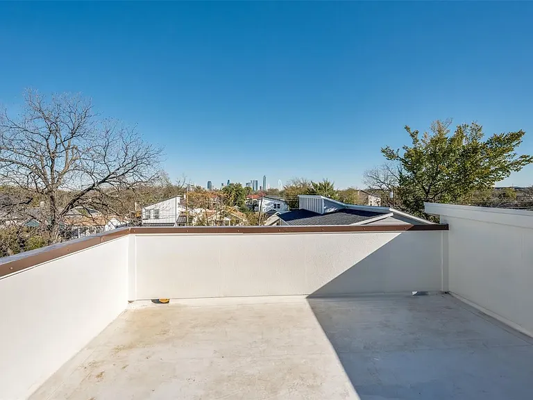 3434 Navaro St — Photo 8
