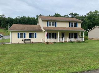 127 Mink Xing, Daniels, WV 25832