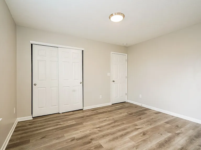 524 Grassy Bend Dr — Photo 15