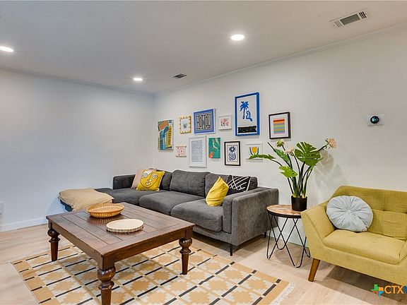 5th image of 5608 Cougar Dr APT 117