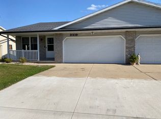 3219 Manitowoc Rd, Green Bay, WI 54311