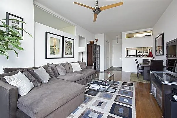 Rented by Akam Sales and Brokerage | media 2