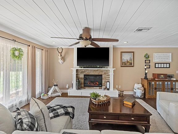 5th image of 1831 SE Boma Avenue