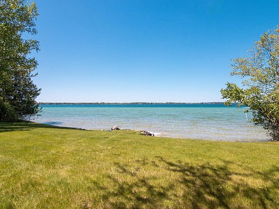 2nd image of 10120 E Elk Lake Dr
