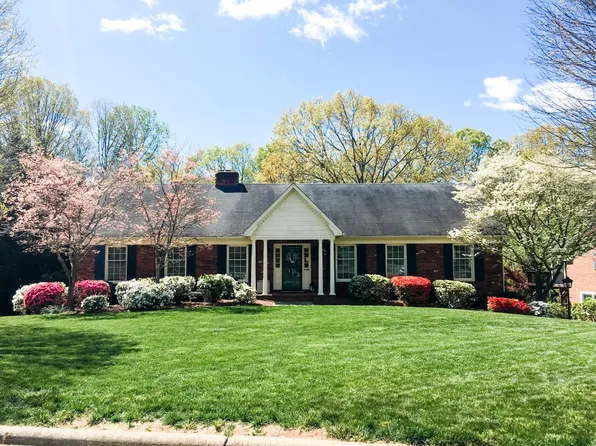 4050 Dresden Dr, Winston Salem, NC 27104