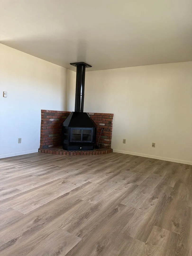 3 Bedroom, 2 bath home located in the heart of Prescott Valley. — Photo 3