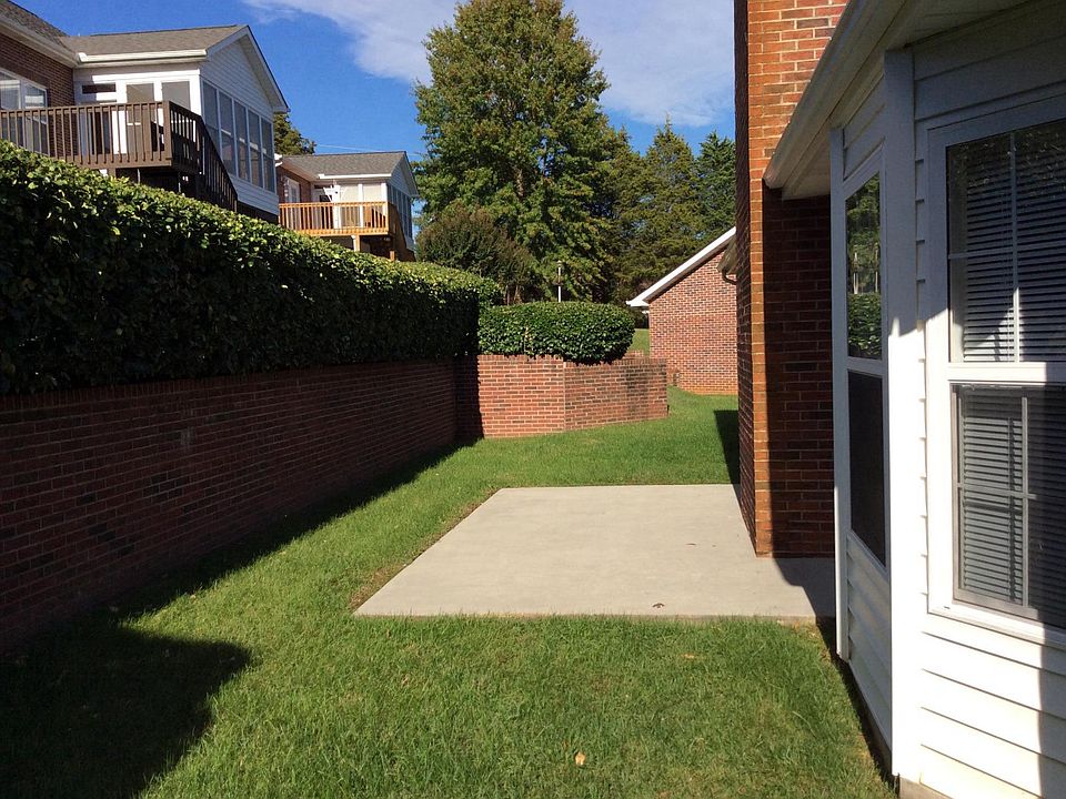 1st image of 4407 Herbert Ln