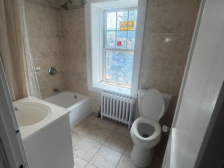 52 Columbia Ave — Photo 8