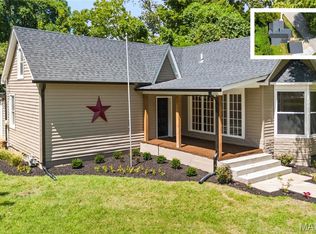 9785 Ridge Heights Rd, Fairview Heights, IL 62208