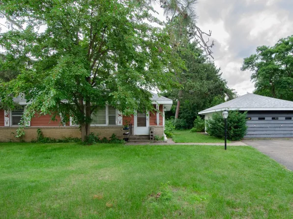 215 91st Ln NE, Blaine, MN 55434