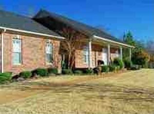 730 Hidden Hills Cir, Lexington, TN 38351