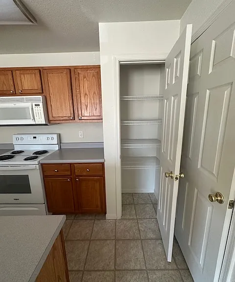 1045 Redbud Rd #A7 — Photo 9