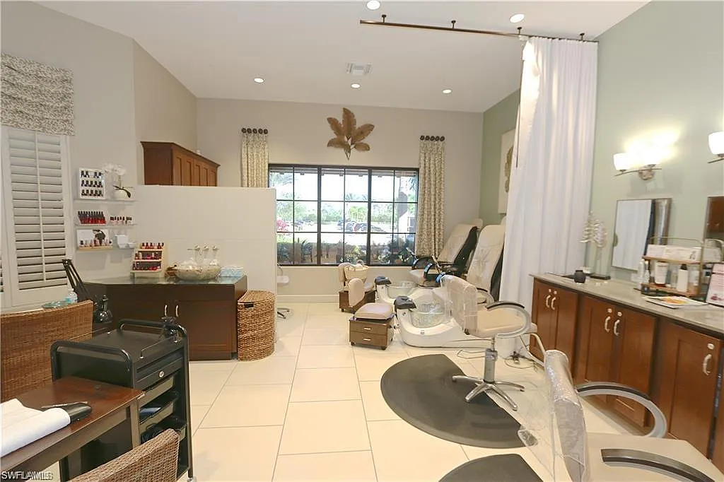 2 bed, 2.0 bath, 1632 sqft, $7,500 — Photo 4