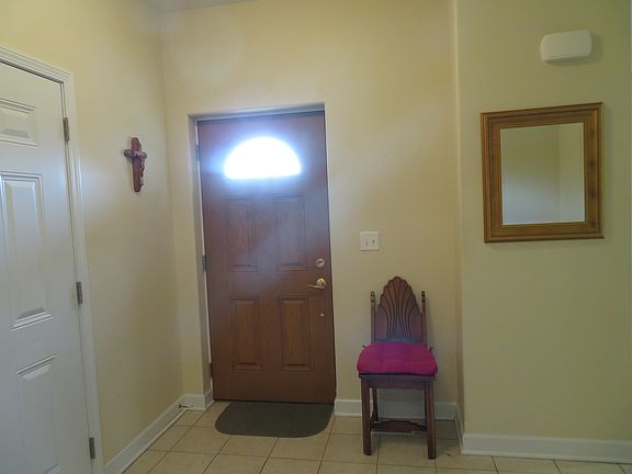 2nd image of 174 Brentwood Dr