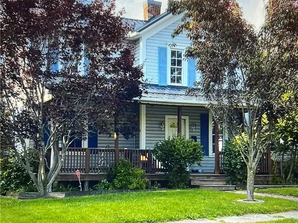 362 E Martin St, East Palestine, OH 44413