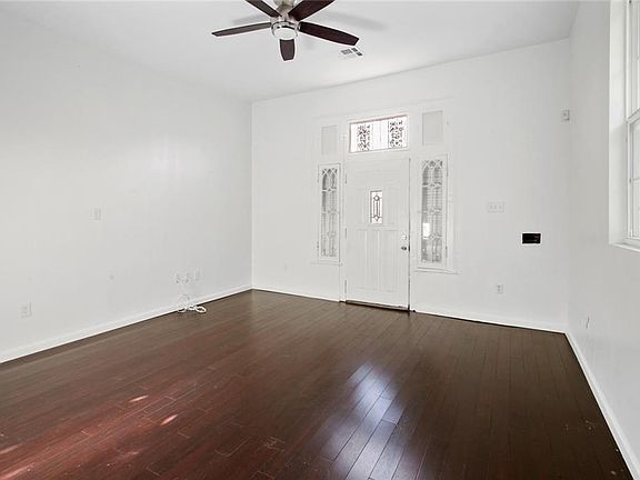 3rd image of 2530 Pauger St