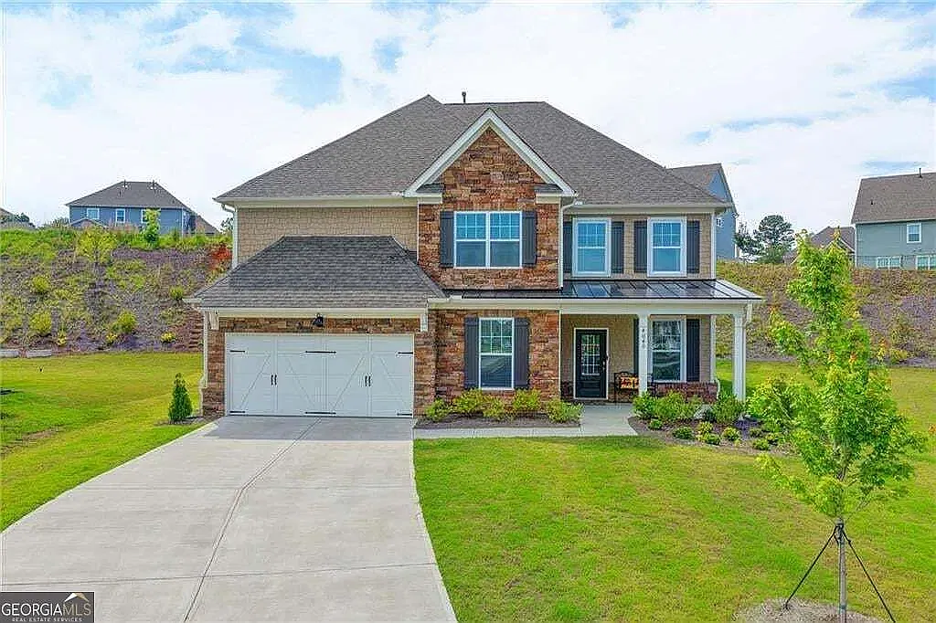 5 bed, 3798 sqft, $3,200 — Photo 1
