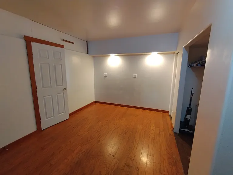 1680 E Alder St #2 — Photo 8
