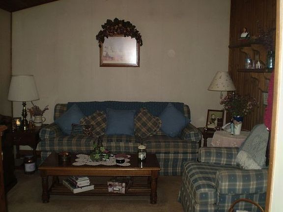 2nd image of 26 Hillsdale Ln