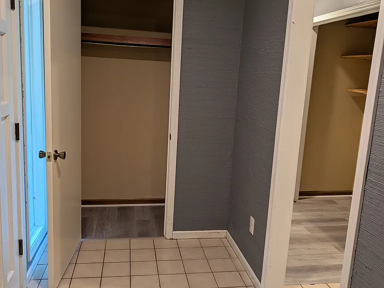 1605 Teresa Cir — Photo 6