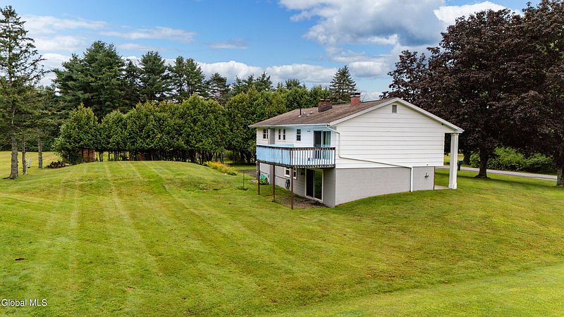 4th image of 122 Crouse Drive