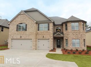 4445 Meadowwood Dr, Loganville, GA 30052